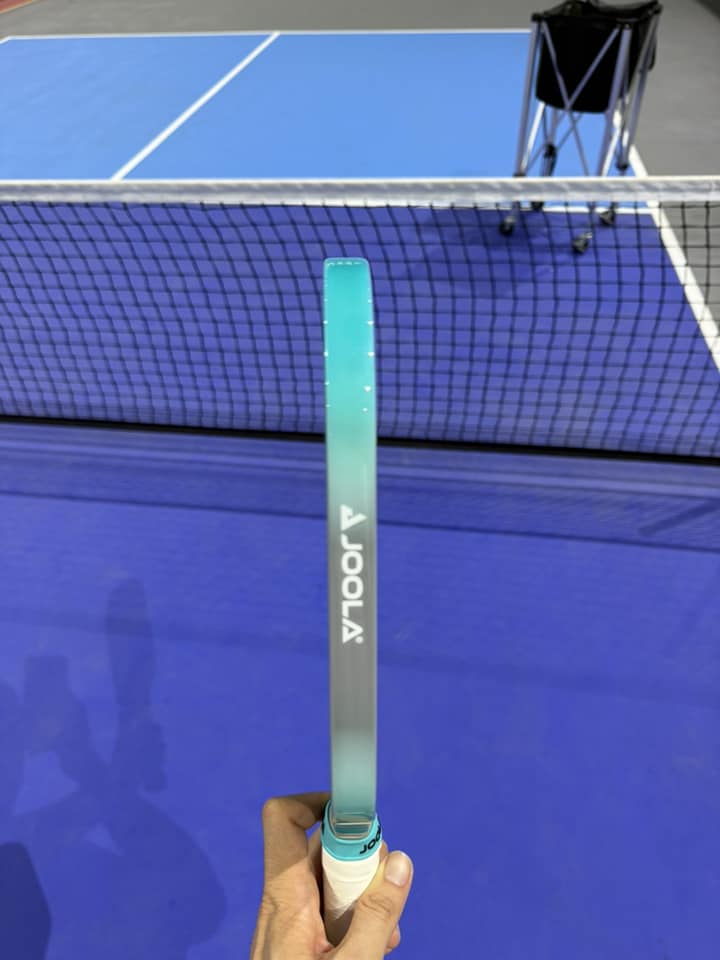 Clearance of JOOLA Gen 3 Perseus Ben John Pickleball racket, only played a few matches