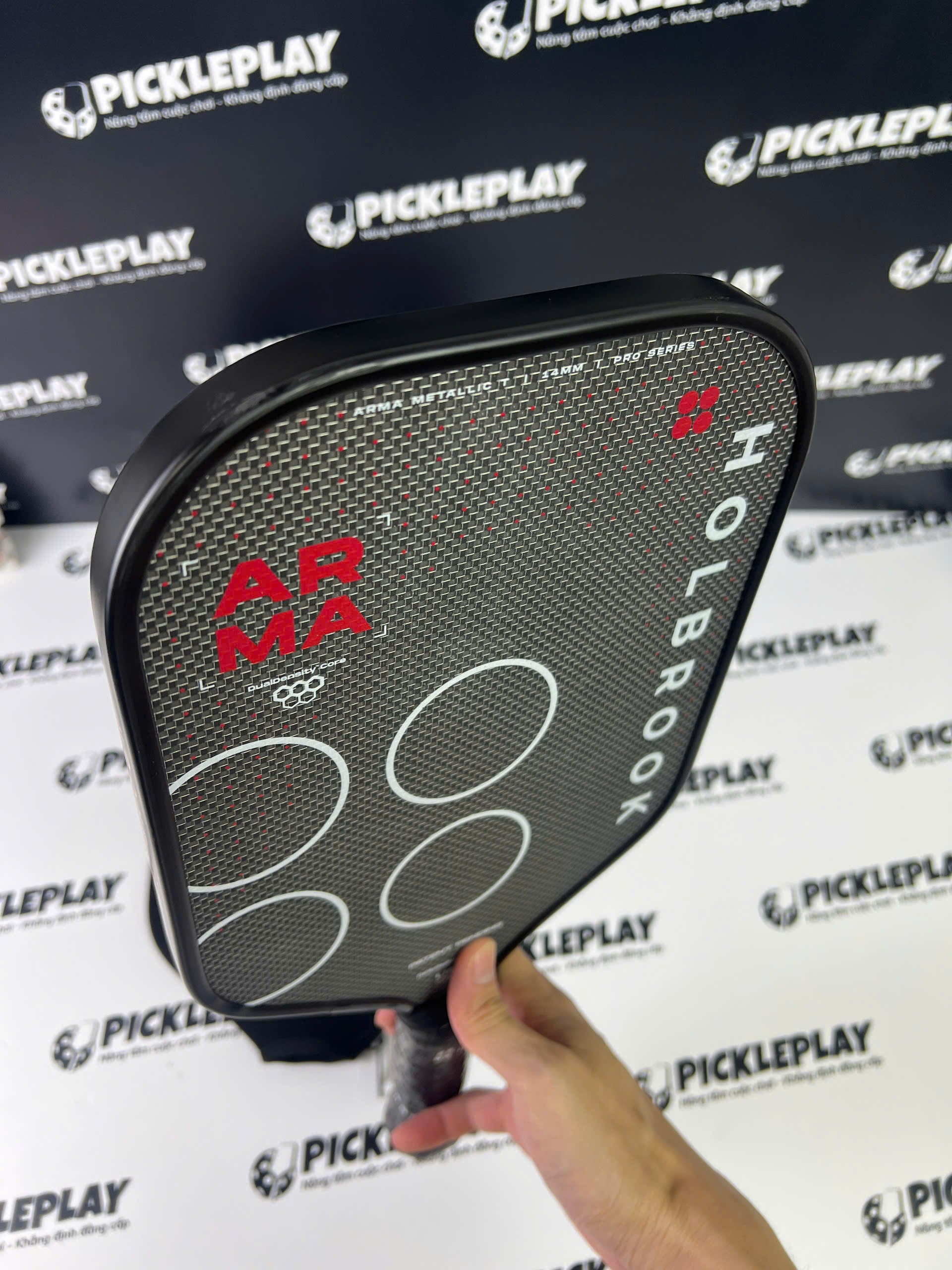 Thanh lý Holbrook ARMA Metallic T mới 90%