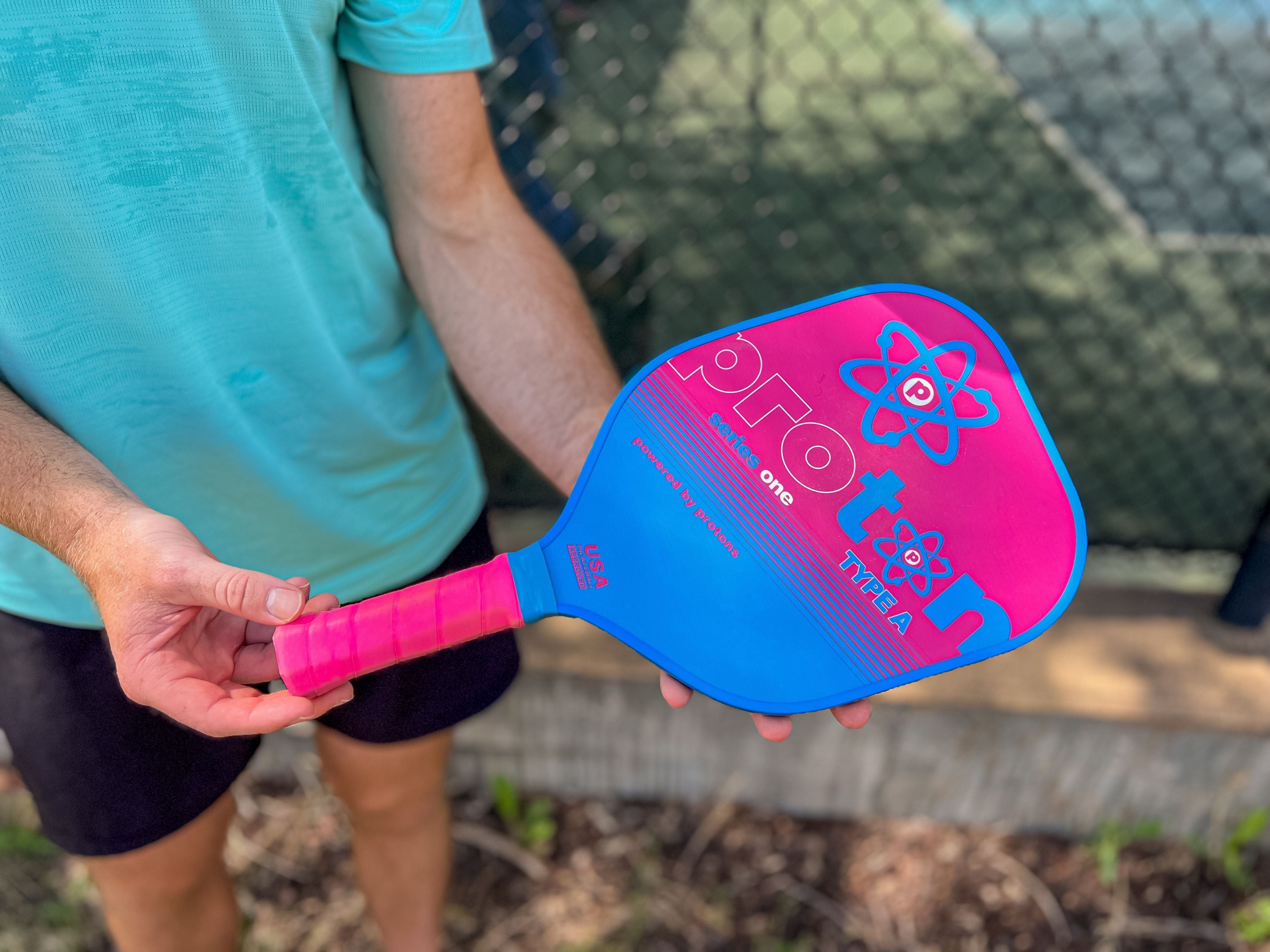 Review Vợt Pickleball Proton Series 1 Type A Tournament – Sợi Carbon Hàng Không Vũ Trụ, Sweet Spot Lớn Nhất Thị Trường