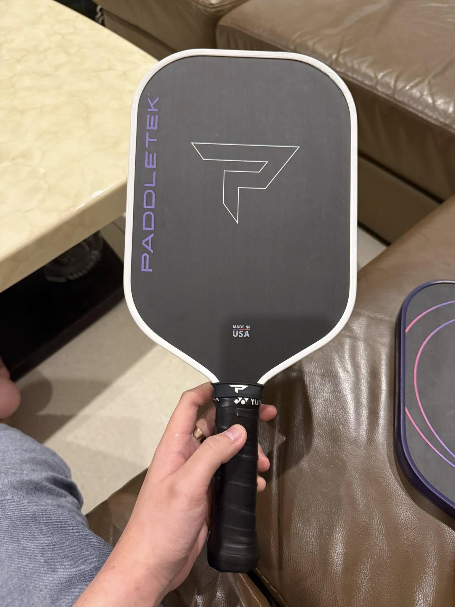 Muốn thanh lí cây Paddletek TKO-C mình đánh không hợp tay