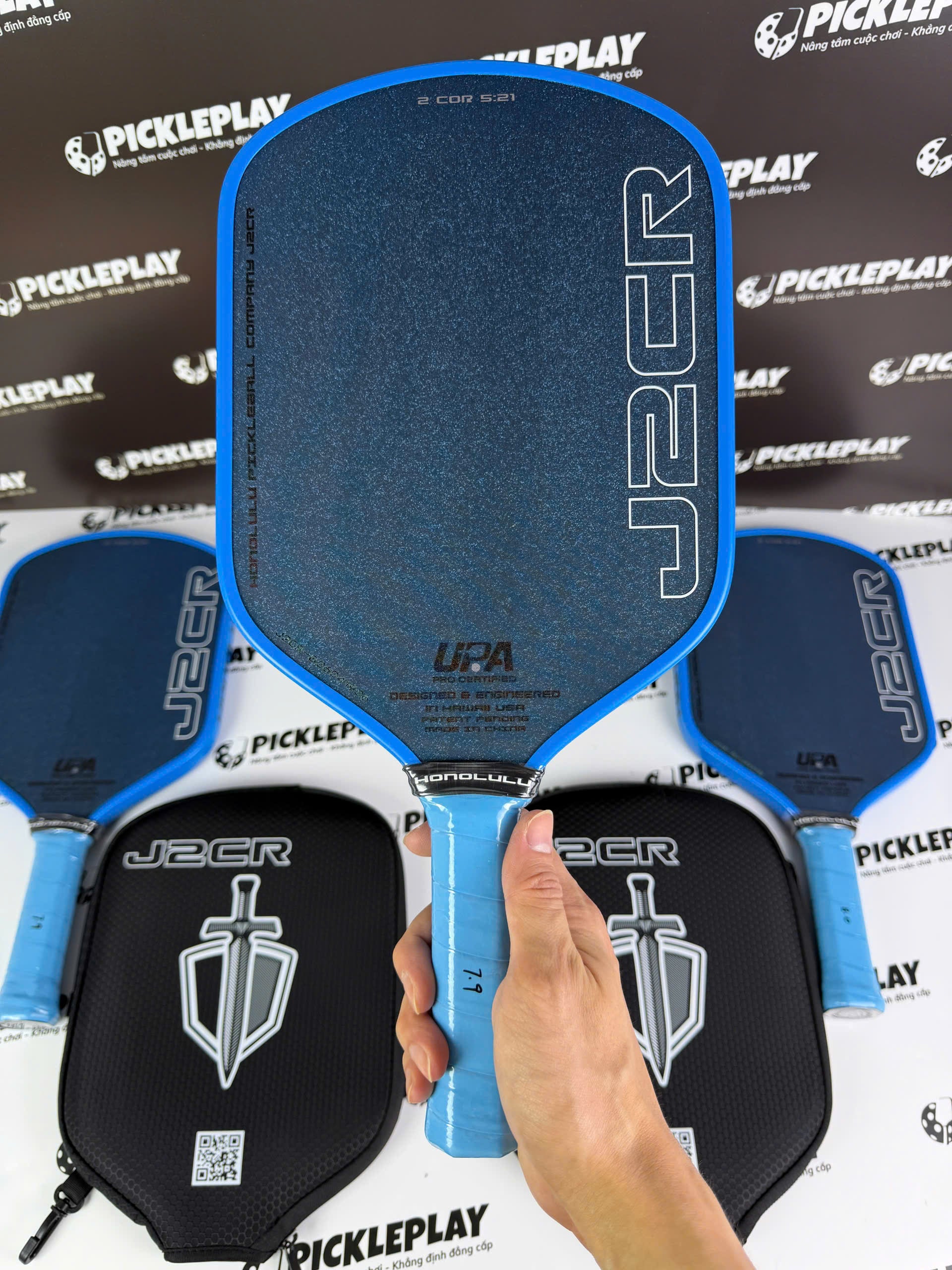 Honolulu SWORD & SHIELD J2CR Crystal Blue Pickleball Paddle